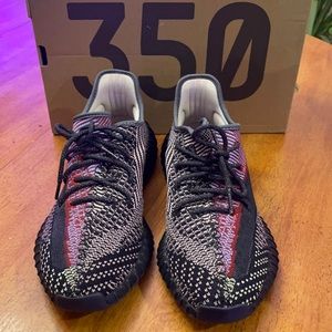 Yeezy Boost 350 V2